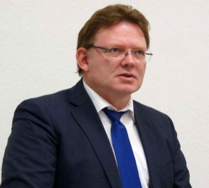 Almanya'da belediye başkanına bıçaklı saldırı