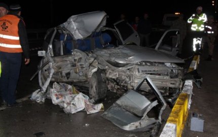 Feci kaza: 2 ölü, 4 yaralı