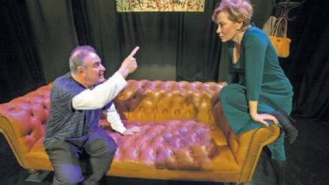 Zuhal Olcay 8 yıl sonra tiyatro sahnesinde