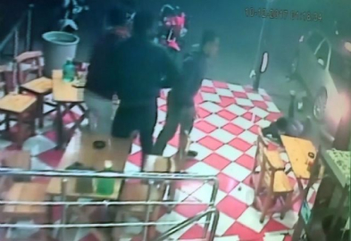 Kokoreç beklerken az daha ölüyordu