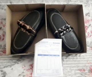 Bot sipariş etti, terlik geldi