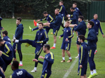Fenerbahçe, Adana Demirspor sınavına hazır