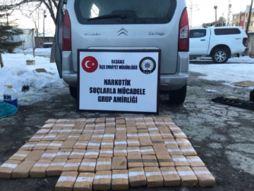 Durdurulan kamyonetten 50 kilo eroin çıktı