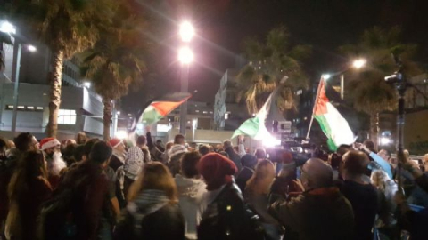Tel Aviv'de ABD Büyükelçiliği önünde protesto