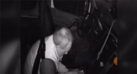 Bir yılda 3 kez aynı minibüsü soydu