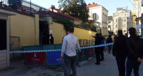 Bir şüpheli paket de Fransız Konsolosluğuna gönderildi