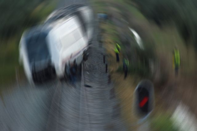 Fransa'da tren ile okul servisi çapıştı: 3 ölü