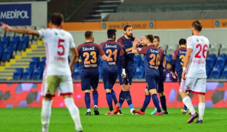 Medipol Başakşehir turladı