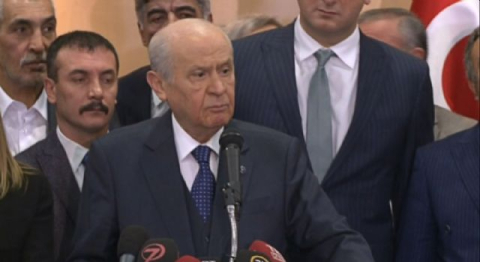 Bahçeli'den Rıdvan Dilmen' 'parkasız Deniz Gezmiş' eleştirisi