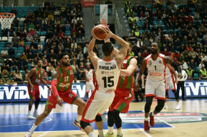 Pınar Karşıyaka Uşak'ta kazandı