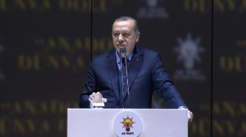 Batı'yı topa tuttu !