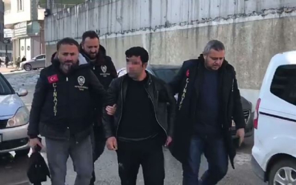 Eşini tekmeleyen şahıs yakalandı