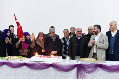 Hayatlarında ilk defa doğum günü kutladılar