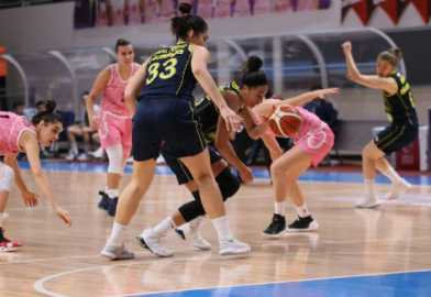 Fenerbahçe Adana'da kazandı