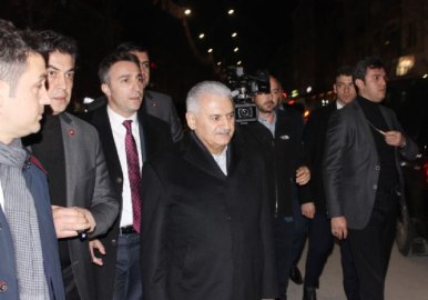 Başbakan Yıldırım'a Kırşehir'de yoğun ilgi