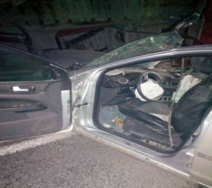 Otomobil traktöre çarptı: 2 ölü, 3 yaralı