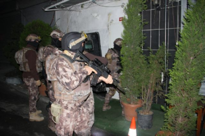 Şafak vakti 30 adrese narkotik operasyonu