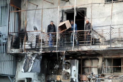 Antalya'da iş hanında yangın