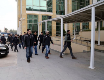 FETÖ'nün 8 sözde imamı tutuklandı