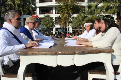 Görme engellilerden Braille alfabesiyle tiyatro