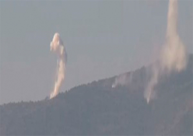 Kilis'in karşısındaki Darmık Dağı havadan ve karadan bombalanıyor