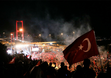 Savunma Bakanı: 15 Temmuz'da kaybolan silahlar aranıyor