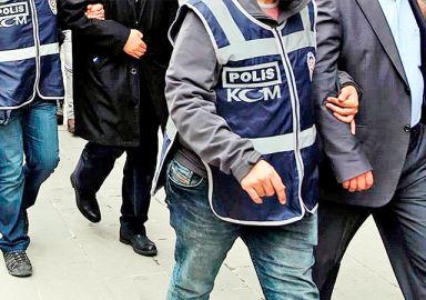 FETÖ'nün finans yapılanmasına operasyon