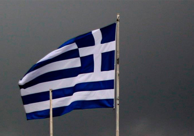 Türkiye sınırına geçen 2 Yunan askeri gözaltına alındı