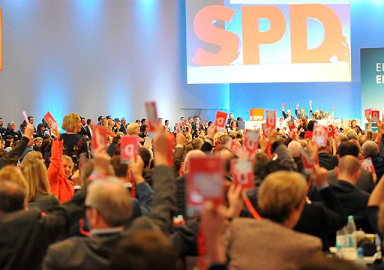 Almanya'da SPD, koalisyona 'tamam' dedi