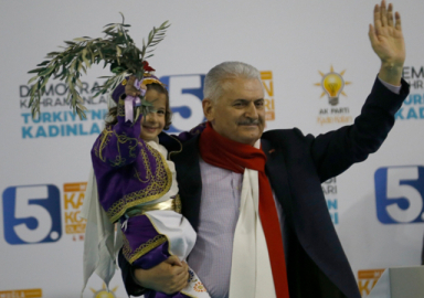 Başbakan Yıldırım: Tehdit nereden gelirse gelsin bizim için hedeftir