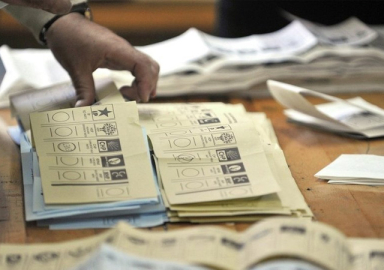 Seçim ittifakı düzenlemesi TBMM Anayasa Komisyonu'ndan geçti