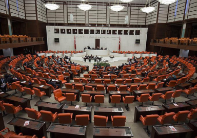 MHP'den yasa teklifi: Cinsel saldırı suçlusu memuriyetten atılsın