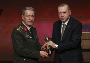 Erdoğan: Afrin'e girdik giriyoruz