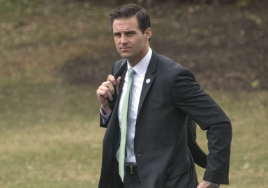 McEntee güvenlikçiler tarafından Beyaz Saray'dan atıldı