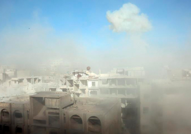 Doğu Guta'da pazar yerine hava saldırısı