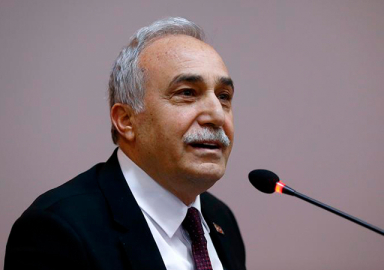 Bakan Fakıbaba'dan Çiftlik Bank açıklaması!