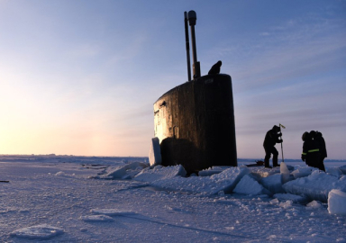 Rusya tatbikatı yapan ABD denizaltısı buzlara sıkıştı
