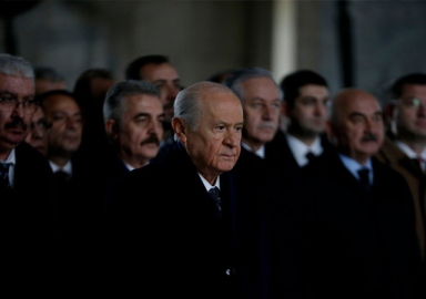 MHP heyeti Anıtkabir'de