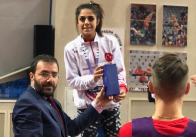 Teröre boyun eğmedi, madalyaya yürüdü!