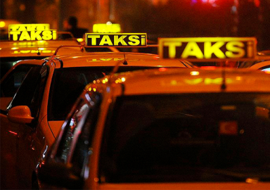 Taksilere 'teknolojik' tepe lambası