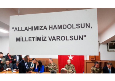 Karakolda asılı yemek duası levhaları yenilendi