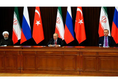 Cumhurbaşkanlığı Külliyesi'ndeki üçlü zirve başladı