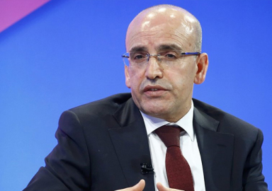 Şimşek: Ticaret savaşının Türkiye'ye etkisi sınırlı olur