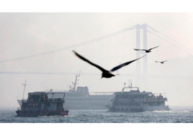 İstanbul'da tüm vapur seferleri iptal edildi