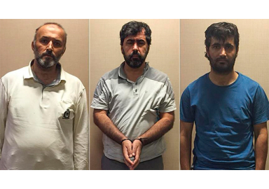 Gabon'daki 3 FETÖ'cü Türkiye'ye getirildi