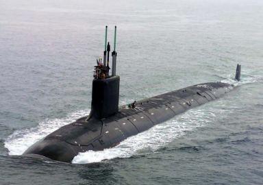 'İngiliz denizaltıları Suriye'yi vurmak üzere füze menzili içine gönderildi'