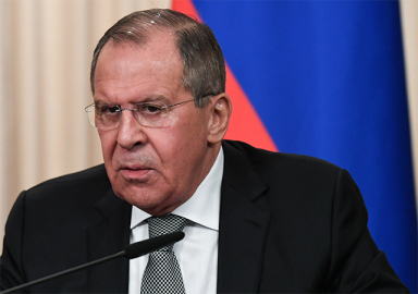 Lavrov: Libya gibi bir maceradan kaçınılmalı