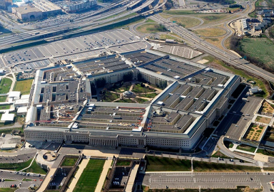 Pentagon'un vurduğu hedefler uydudan görüntülendi