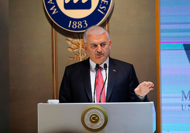 Binali Yıldırım: Yunanistan komşuluk hukukuna uygun olarak hareket etsin