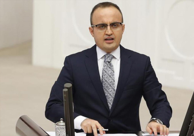 AK Parti: Uyum yasaları için yetki KHK'sı çıkarılabilir